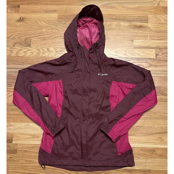 Columbia Jackets & Blazers - Women’s Columbia Medium Omni-Tech Maroon Pink Nylon Hooded Jacket Lightweight